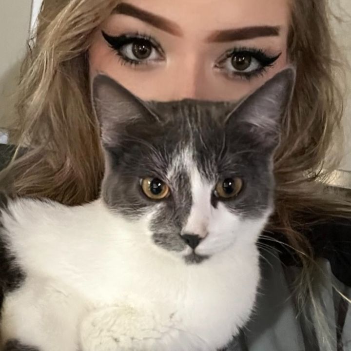 Mimi 🌺