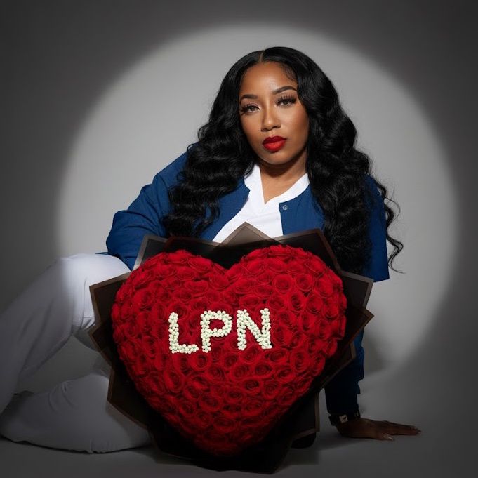 Nurse_in_the_city
