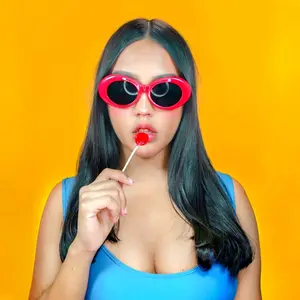 Lore Salgado.