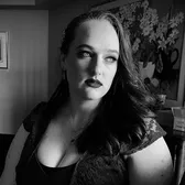 SarahSweetHeart🛍️🖤📚