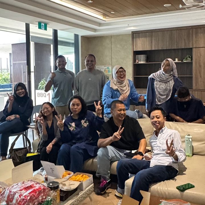MoneyMakcik & Associates