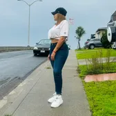 Suani Flores