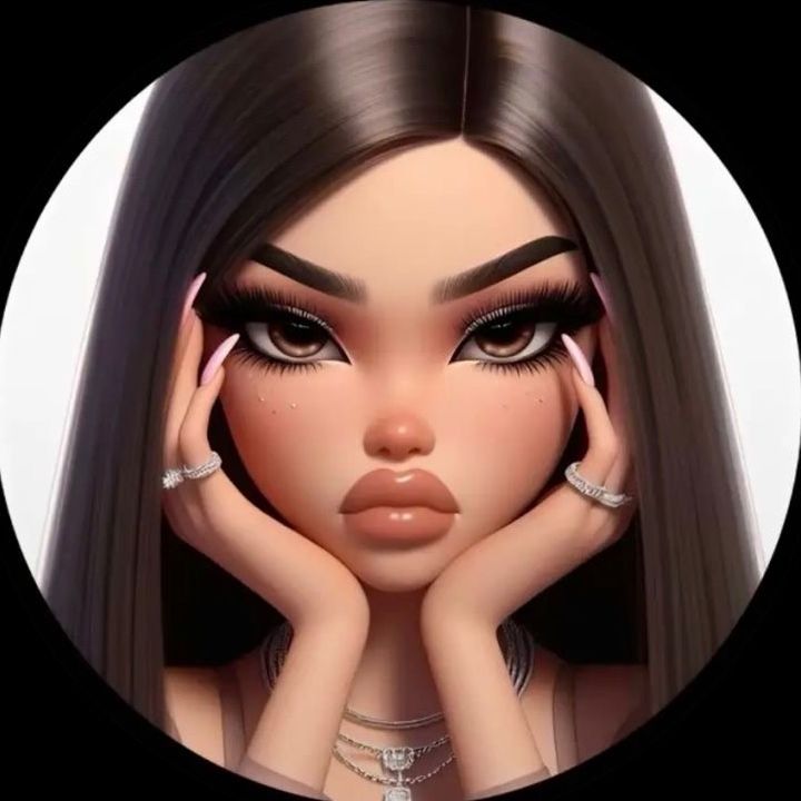 selenavogued on ig