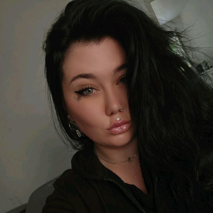 Priscilla Hardcore