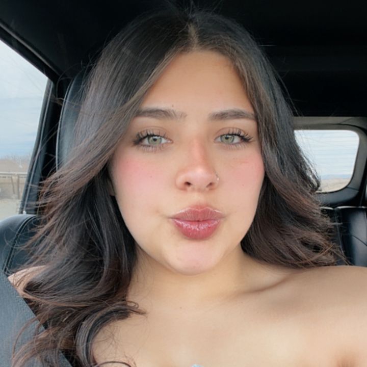 Briana💛