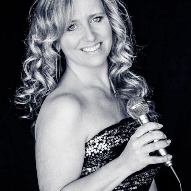 Brandi McComb - Music & Photo