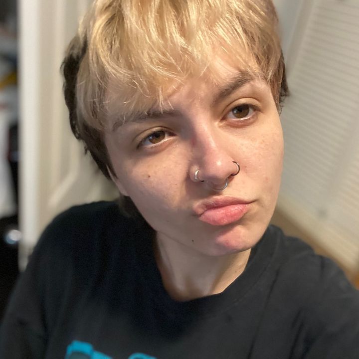 d:))