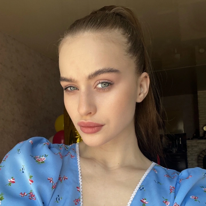 Лина Абрикоса🍑