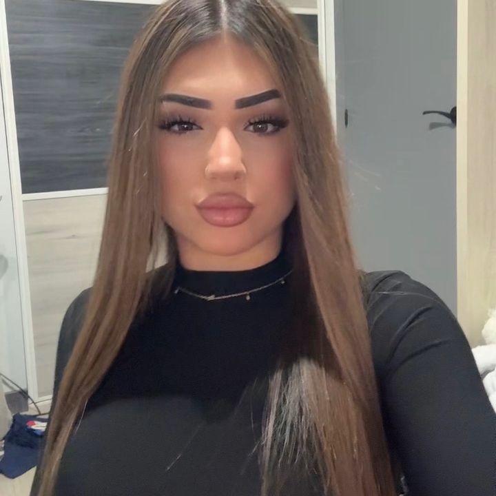 𝐽𝐼𝑀𝐸𝑁𝐴 𝐿𝑈𝐽𝐴𝑁
