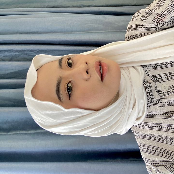 dhila•