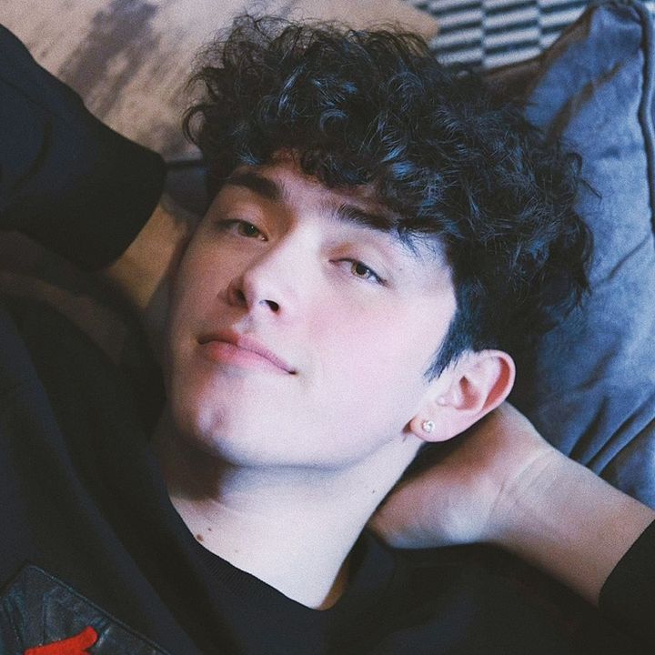 leviunderhill