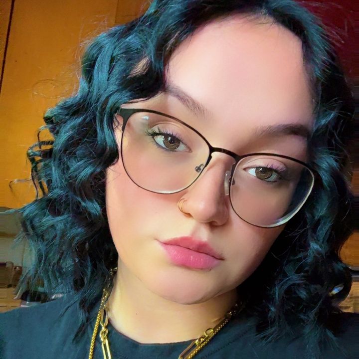 Ellaaa 📚🥀🌞