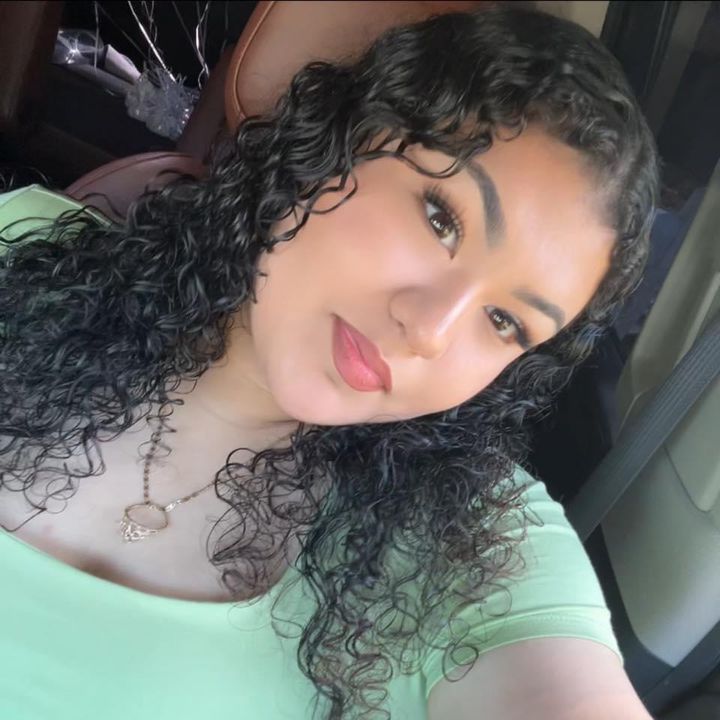 Elizabeth Linares