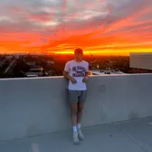 justinbuys_