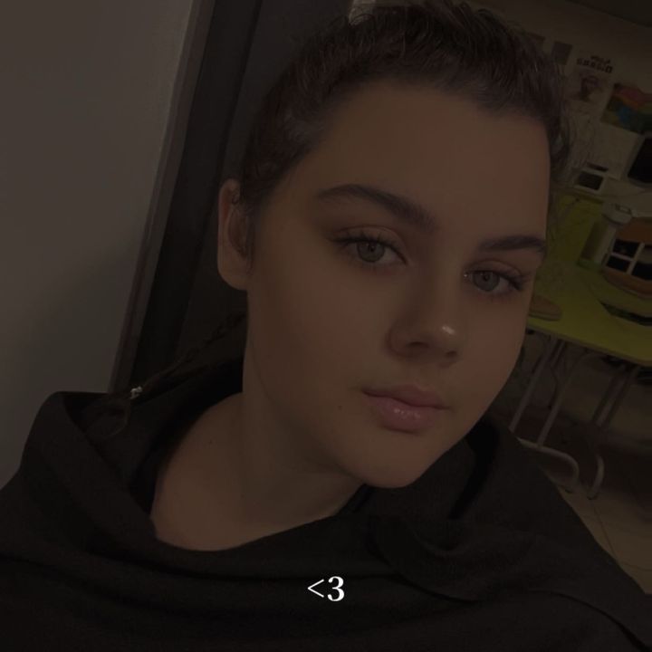 Julia.Mgr