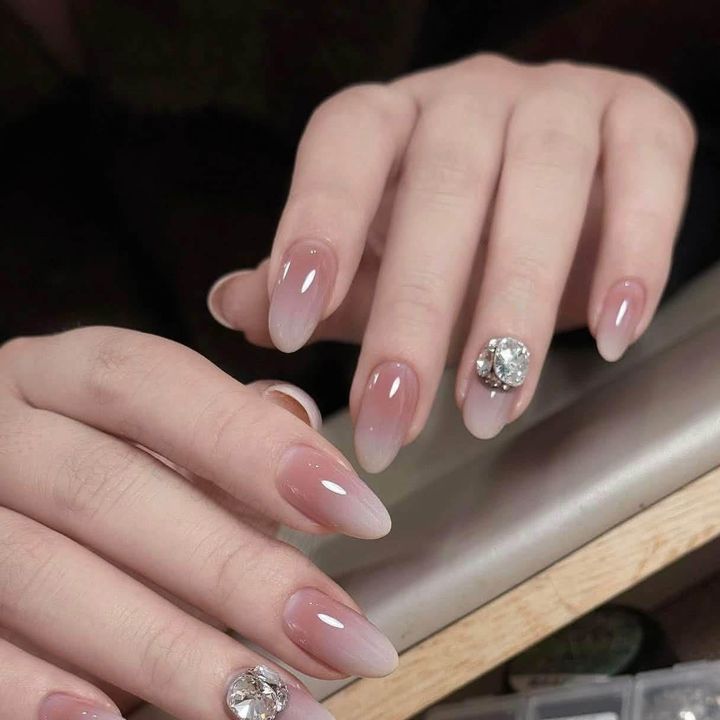 Nail Hằng Thu Trần