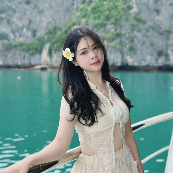Thuu Hiềnnn