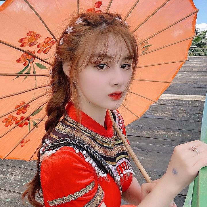 MaiTuyetTran2112