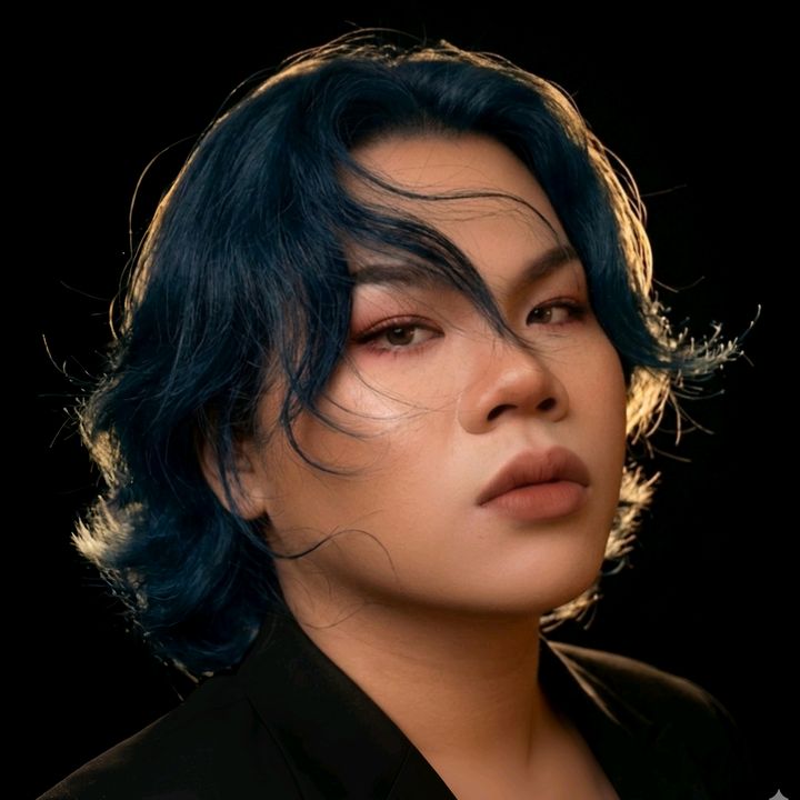 𝐁𝐎𝐒𝐒𝐘