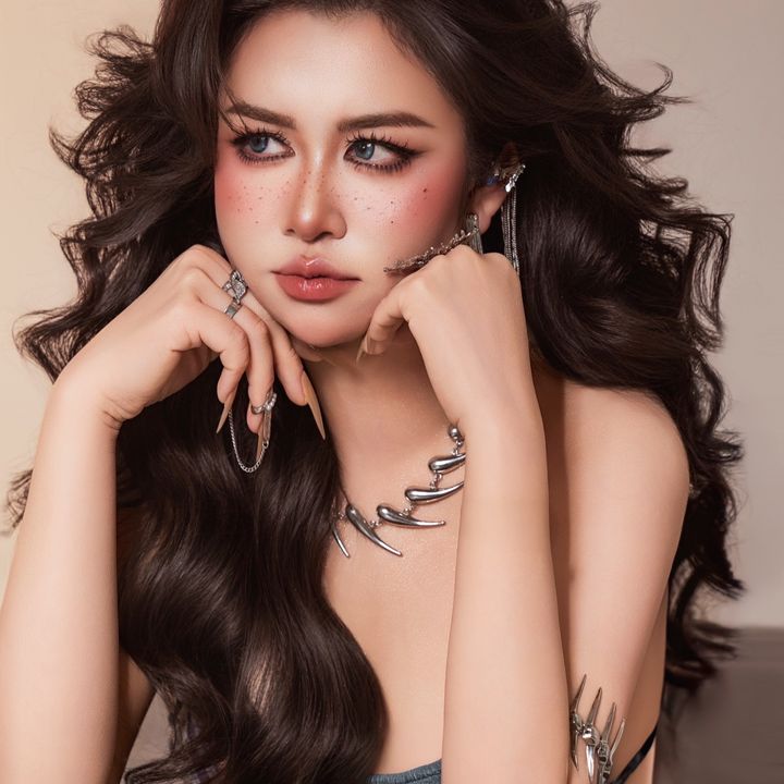 Yến Hải Bùi - Cô Én dạy nhảy