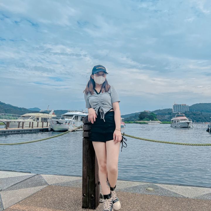 ☀️ 小鶯 ☀️