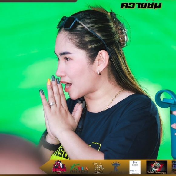 โลกของแม่แฝด