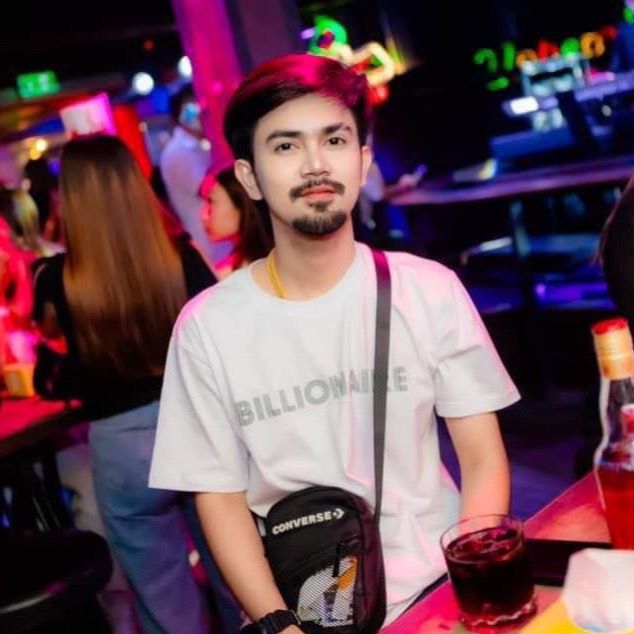เคย์ ชวลิต มากเจริญ