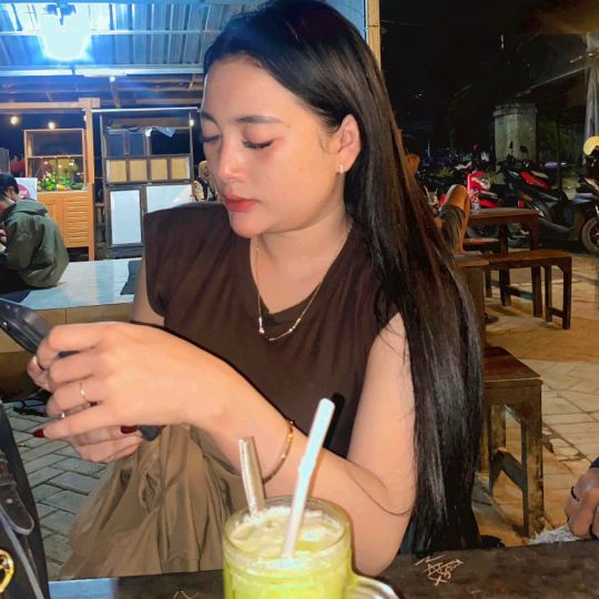 yhelieva29