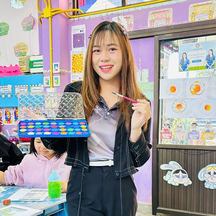 ครูอ๋อมที่สอนศิลปะ🎨❤️
