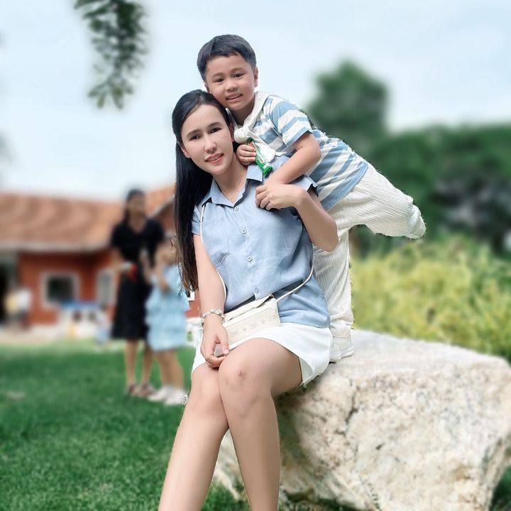 มามี๊นิกกับเฮียฟูคับ👨‍👩‍👦