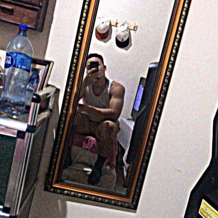 La " L " 🥶🥶