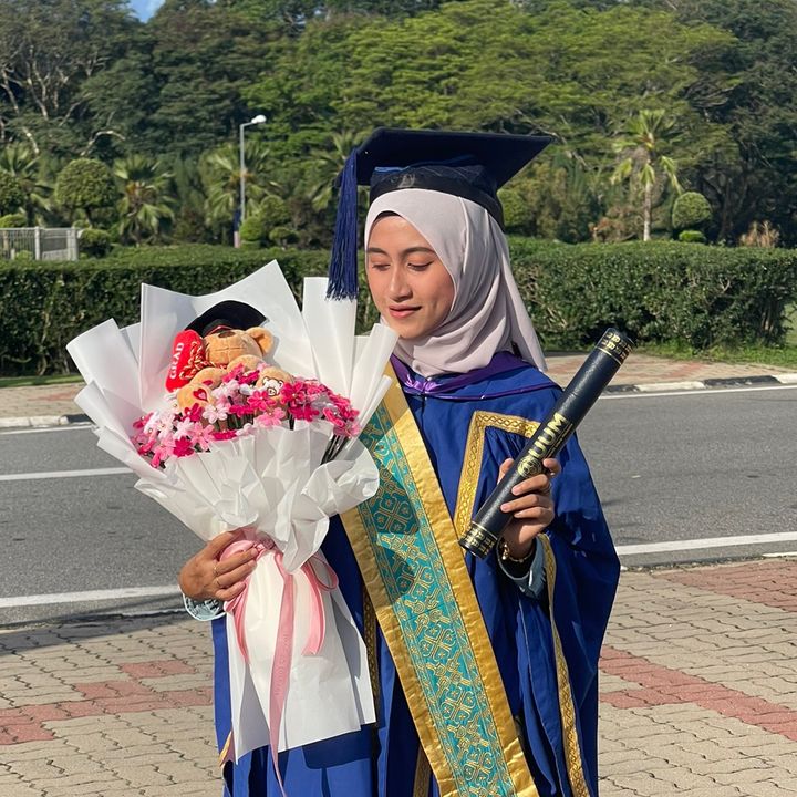 CIKGU EISYA ❤️