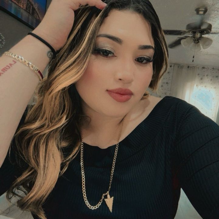 𝚆𝚎𝚗𝚍𝚢 𝚓𝚘𝚢𝚊♥️