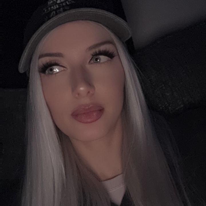 Jazmine Yvone