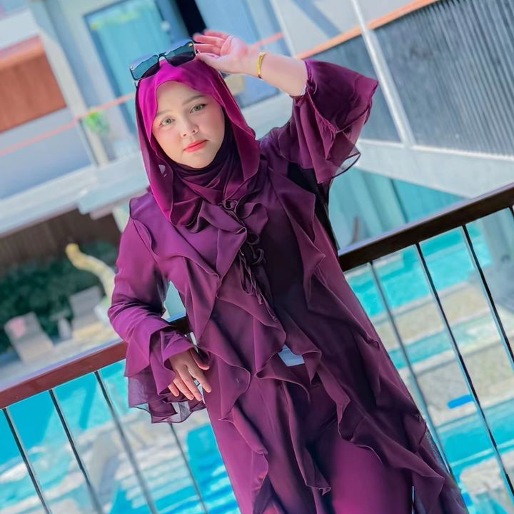 Arabella_Ella