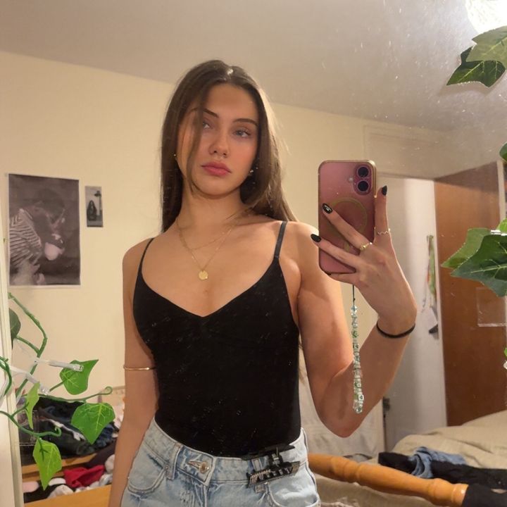 Ali 🪩