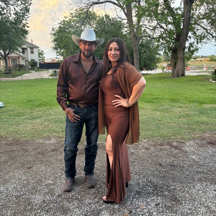 Carmen cruz.  🇸🇻🤍🍷❤️
