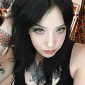 ♱