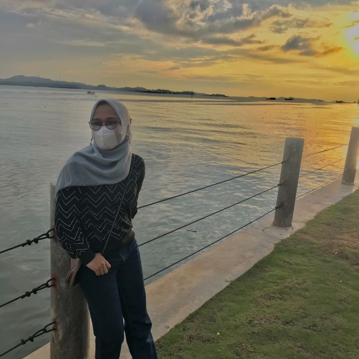 Yuni Savitri
