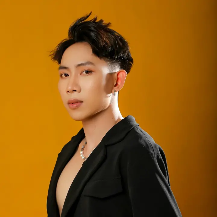 Tính Nguyễn