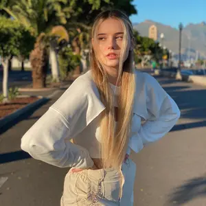 LIA SIKORA