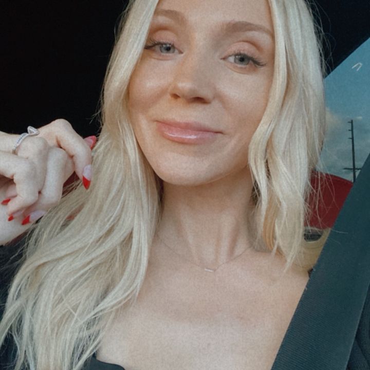 Alexandra Marie