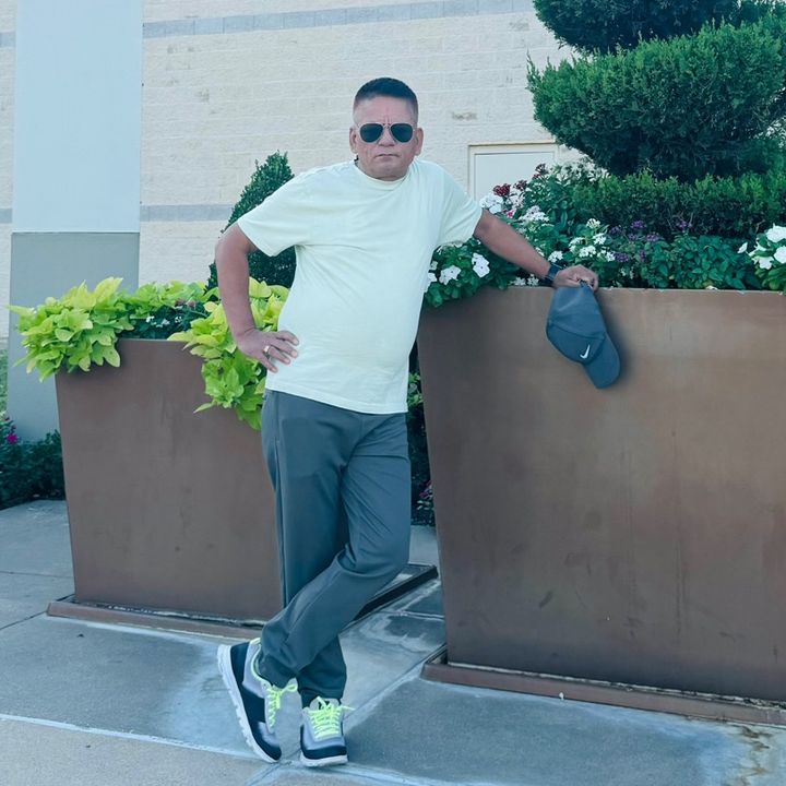 SR😎