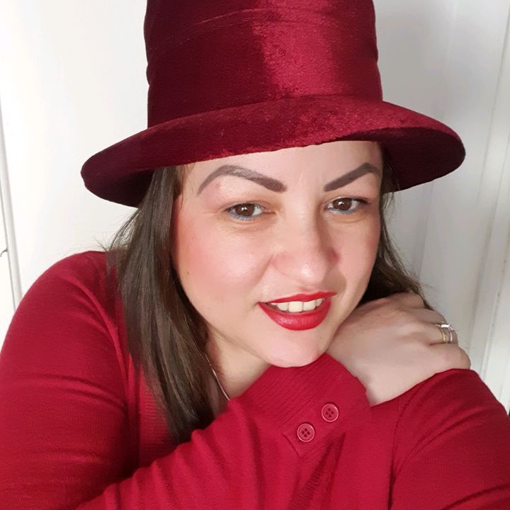 Karen Iveth Zeledon 🇪🇸🇱🇷