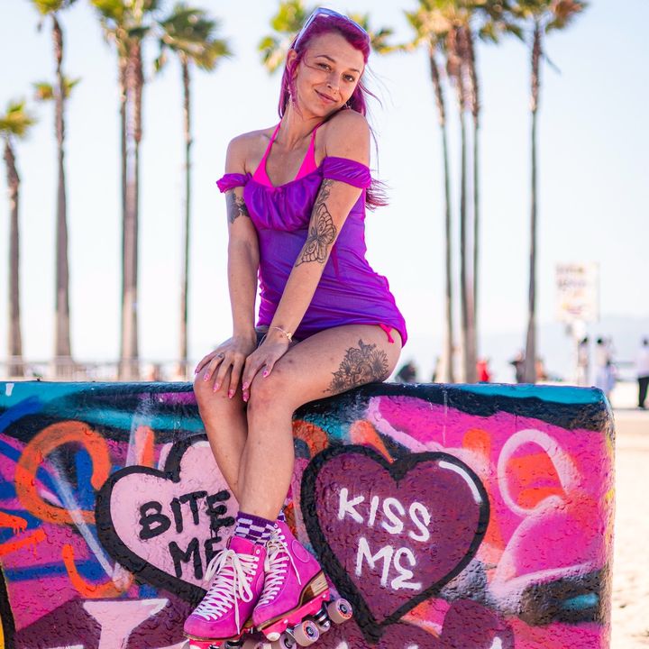 Punky Girl 💛🔥🍓🪴🛼