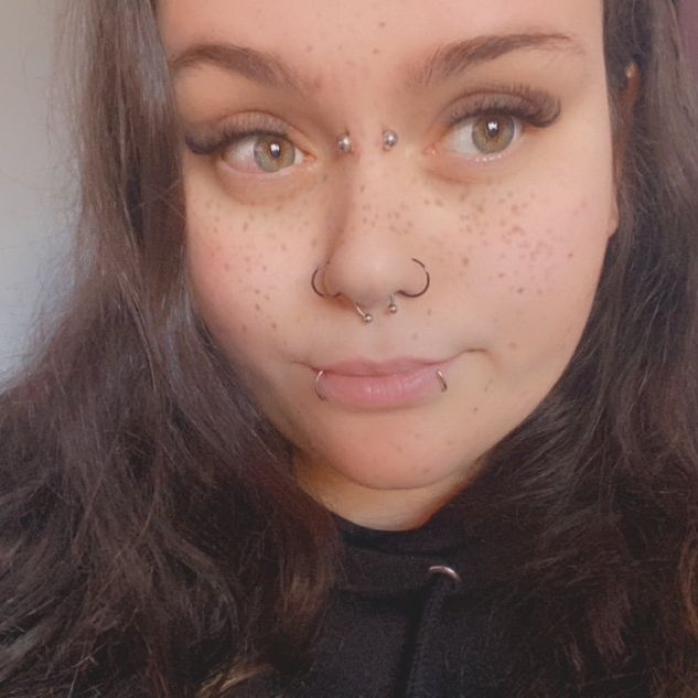 Georgia_🕸️🖤