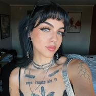 cherryemojigirl 🍒