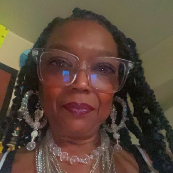 Carol Ann MsHollywood Kye