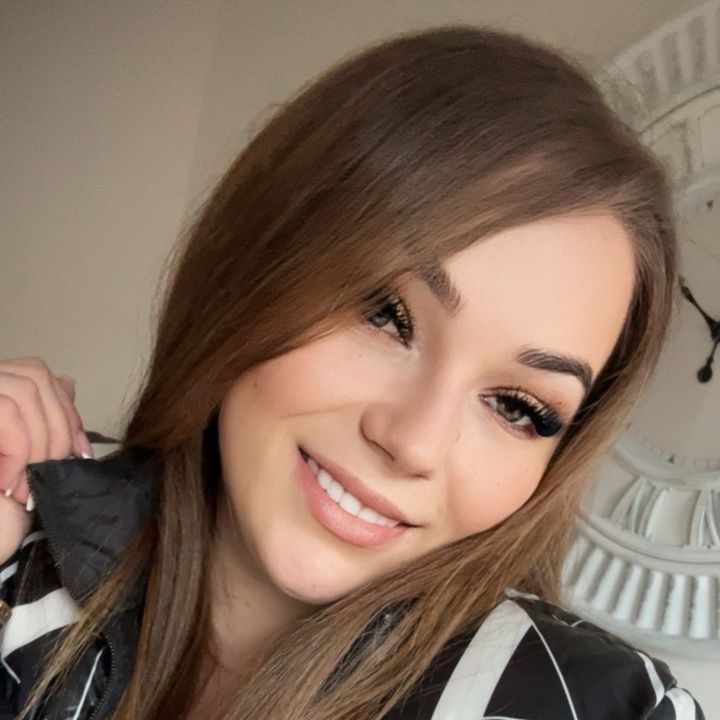 𝑀𝒶𝒹𝒶𝓁𝒾𝓃𝒶 𝒮𝒾𝓂𝒶