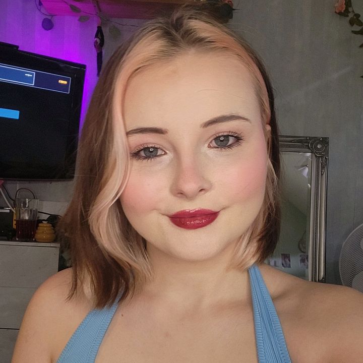 Aimee|| Hop and Shop Reviews